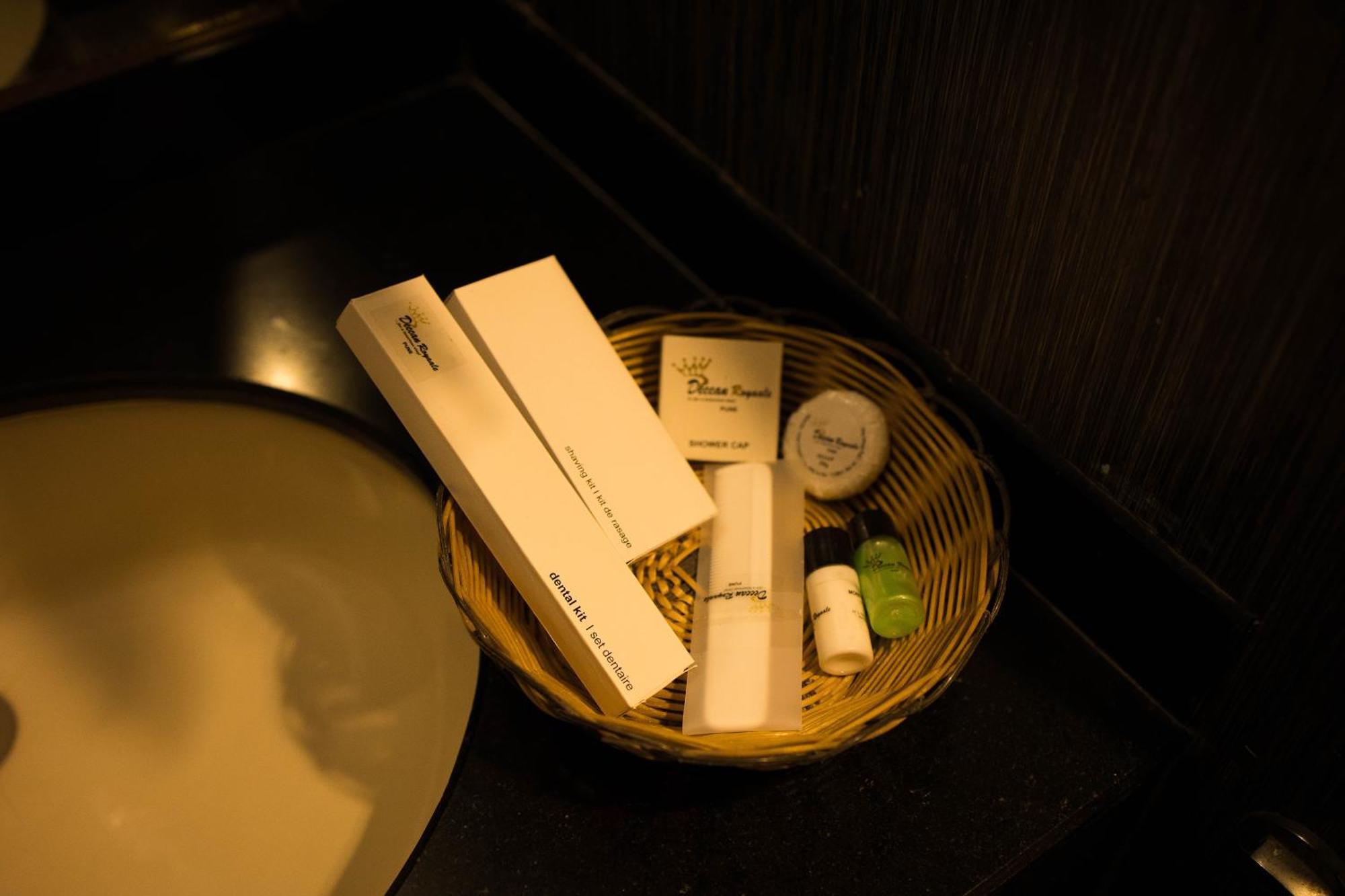 Hotel Deccan Royaale, Shivajinagar Пуна Экстерьер фото