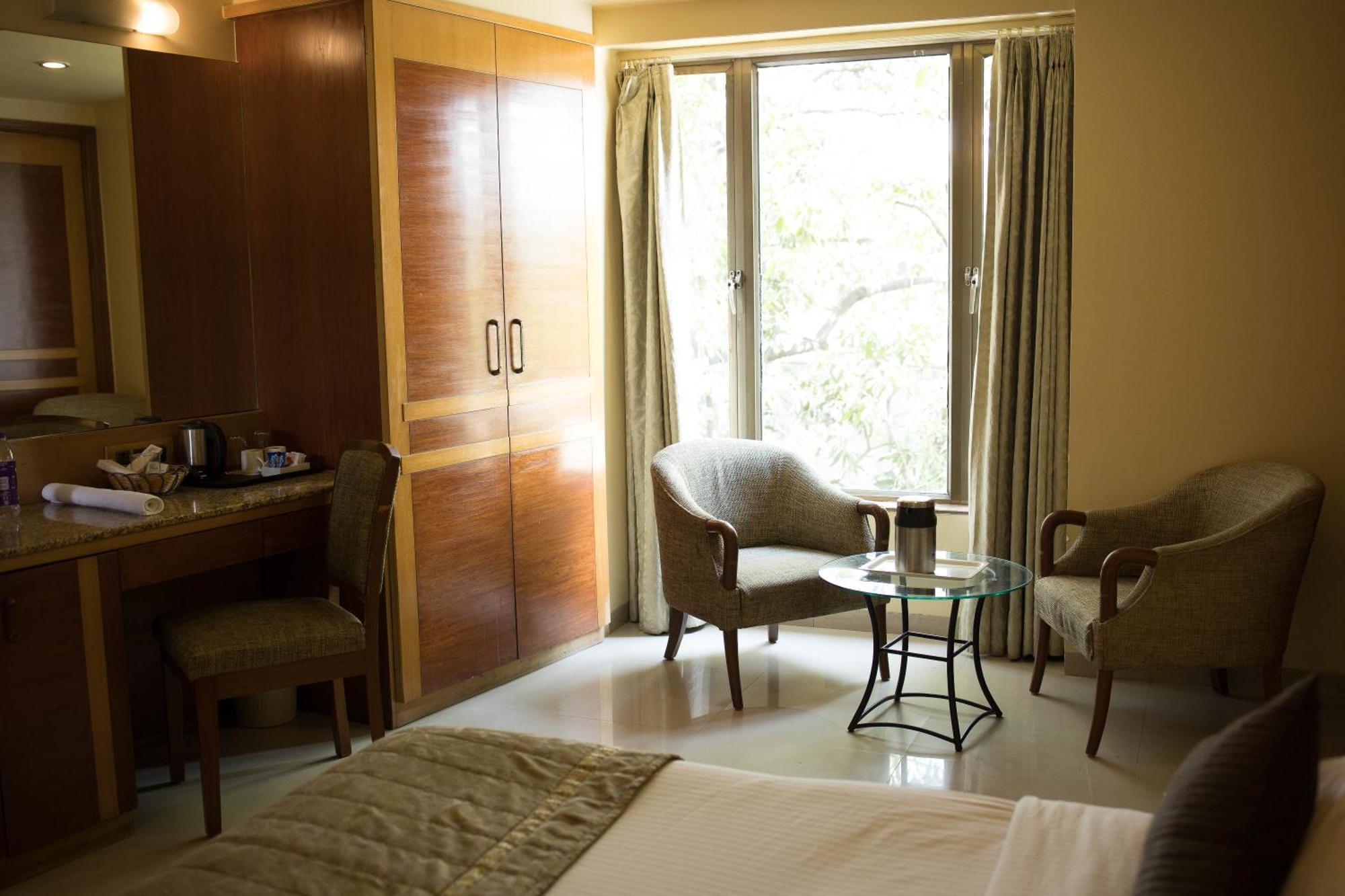 Hotel Deccan Royaale, Shivajinagar Пуна Экстерьер фото