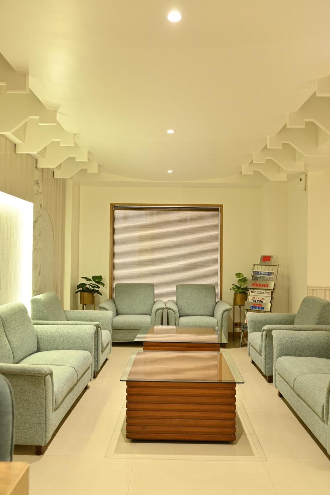 Hotel Deccan Royaale, Shivajinagar Пуна Экстерьер фото